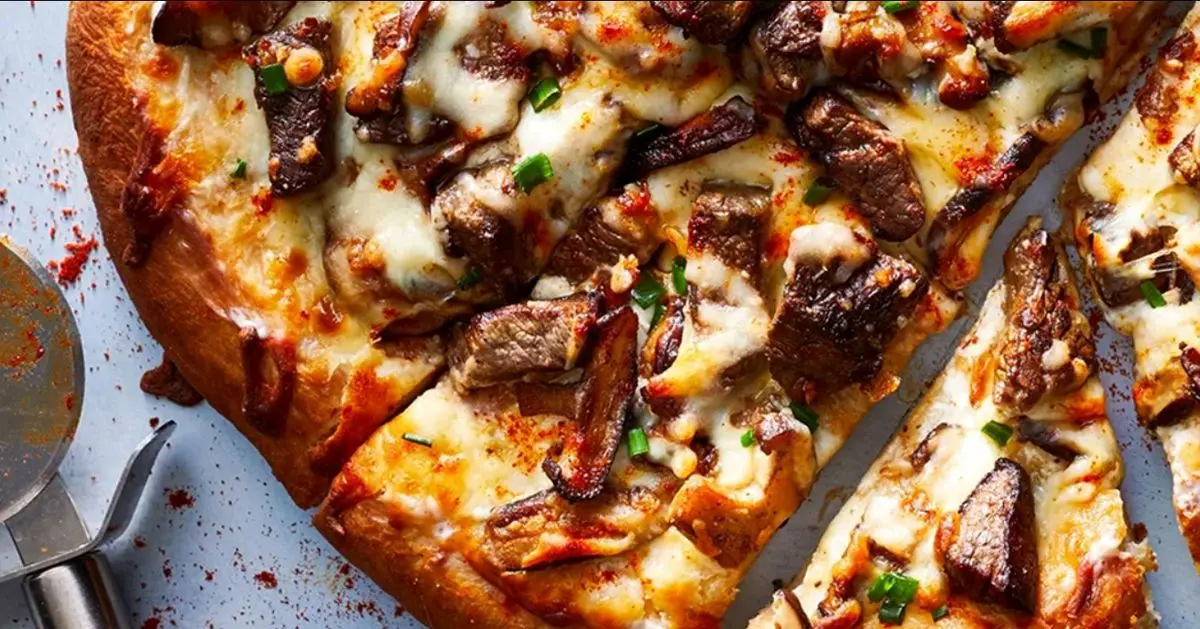 آموزش درست کردن پیتزا سیر و استیک با یک روش عالی