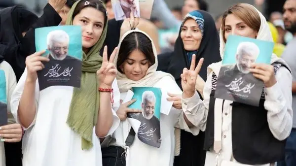 وزیر ارتباطات دولت روحانی حرصِ زاکانی را بدجوری درآورد!