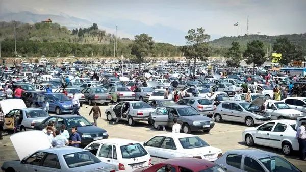 ۵۵ میلیون ایرانی هیچ خودرویی ندارند